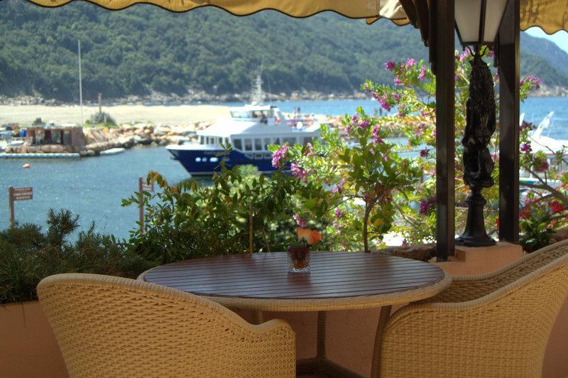 Отель La Calypso Porto  Экстерьер фото